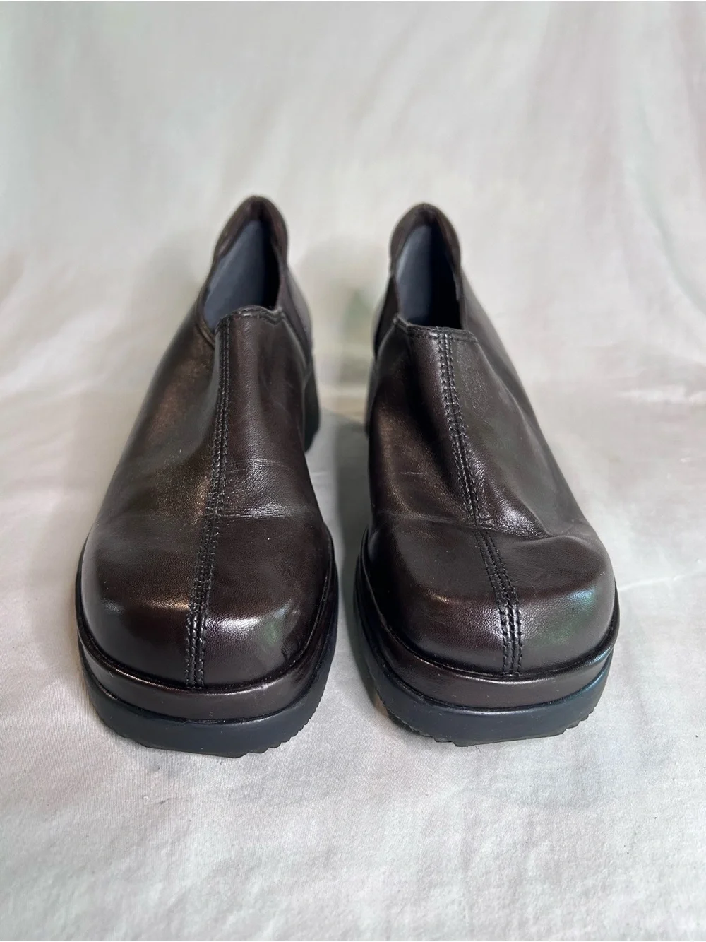 Enzo Angiolini smooth dark